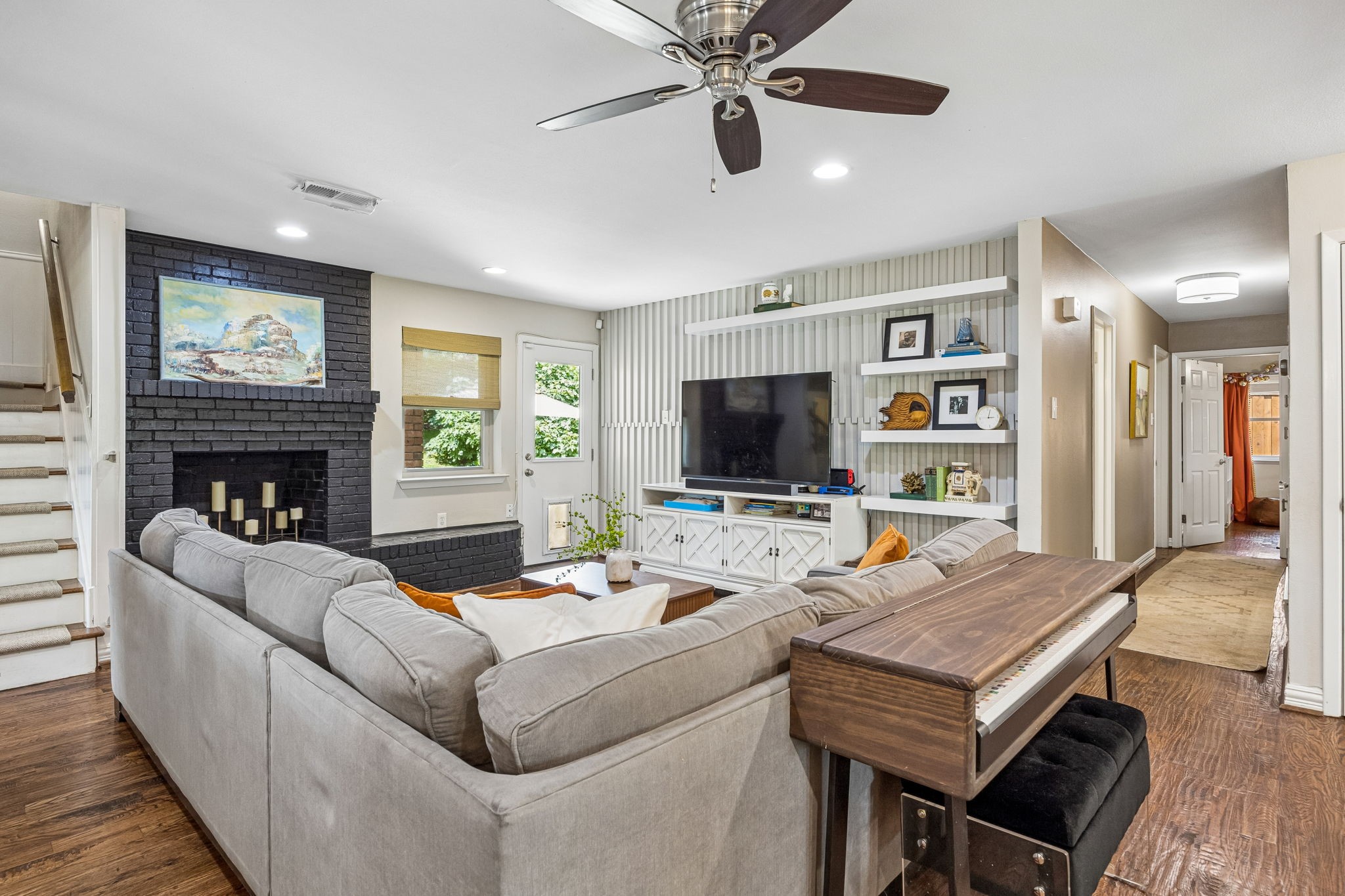 9605 Crestedge Drive