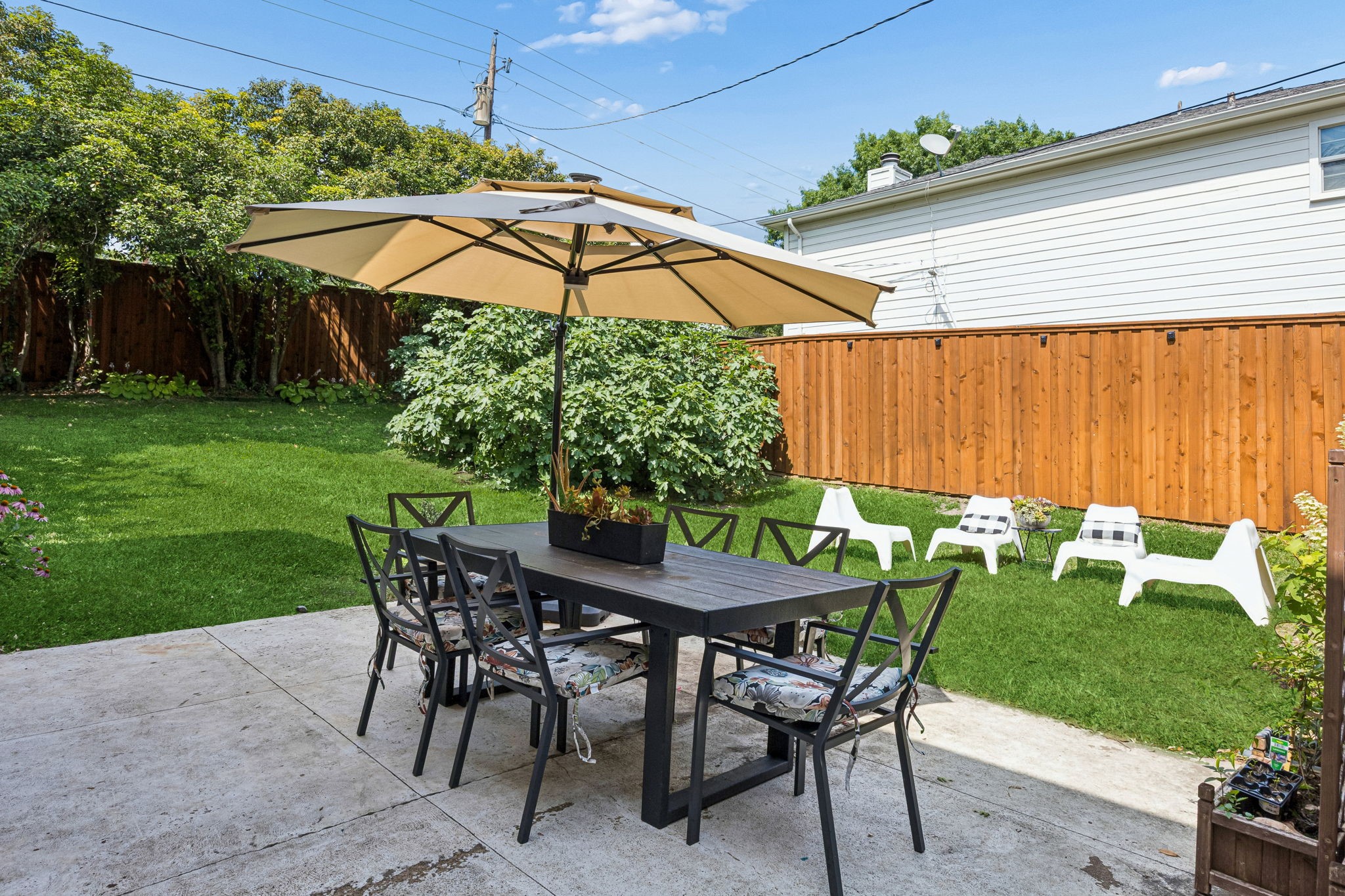 9605 Crestedge Drive