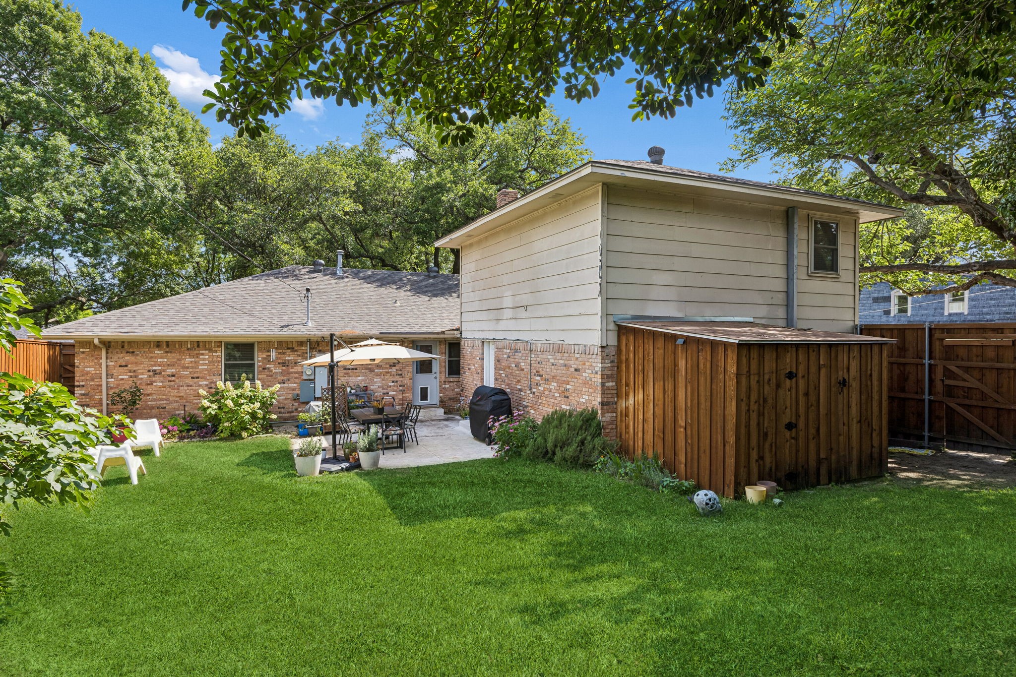 9605 Crestedge Drive