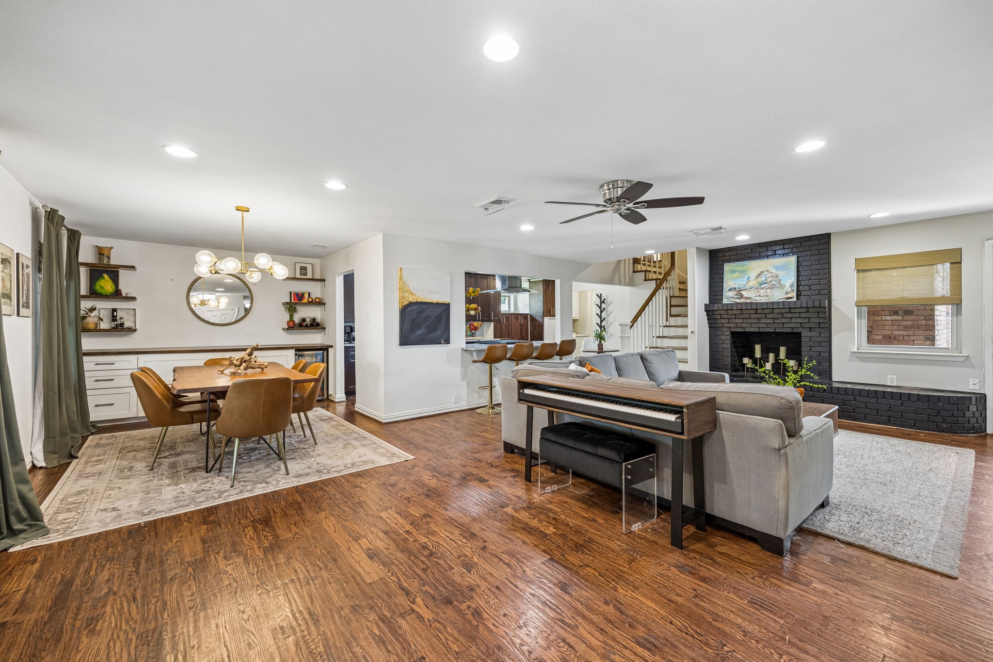 9605 Crestedge Drive
