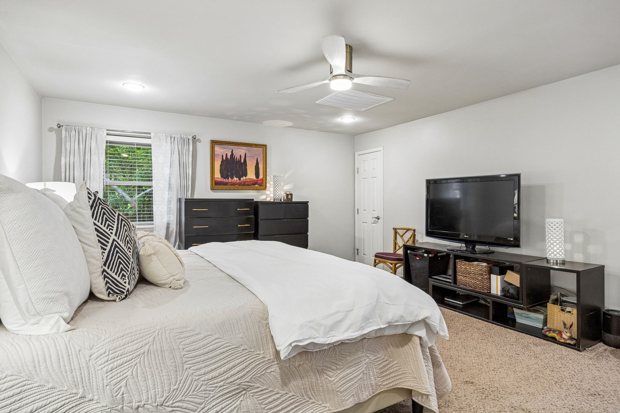 9605 Crestedge Drive