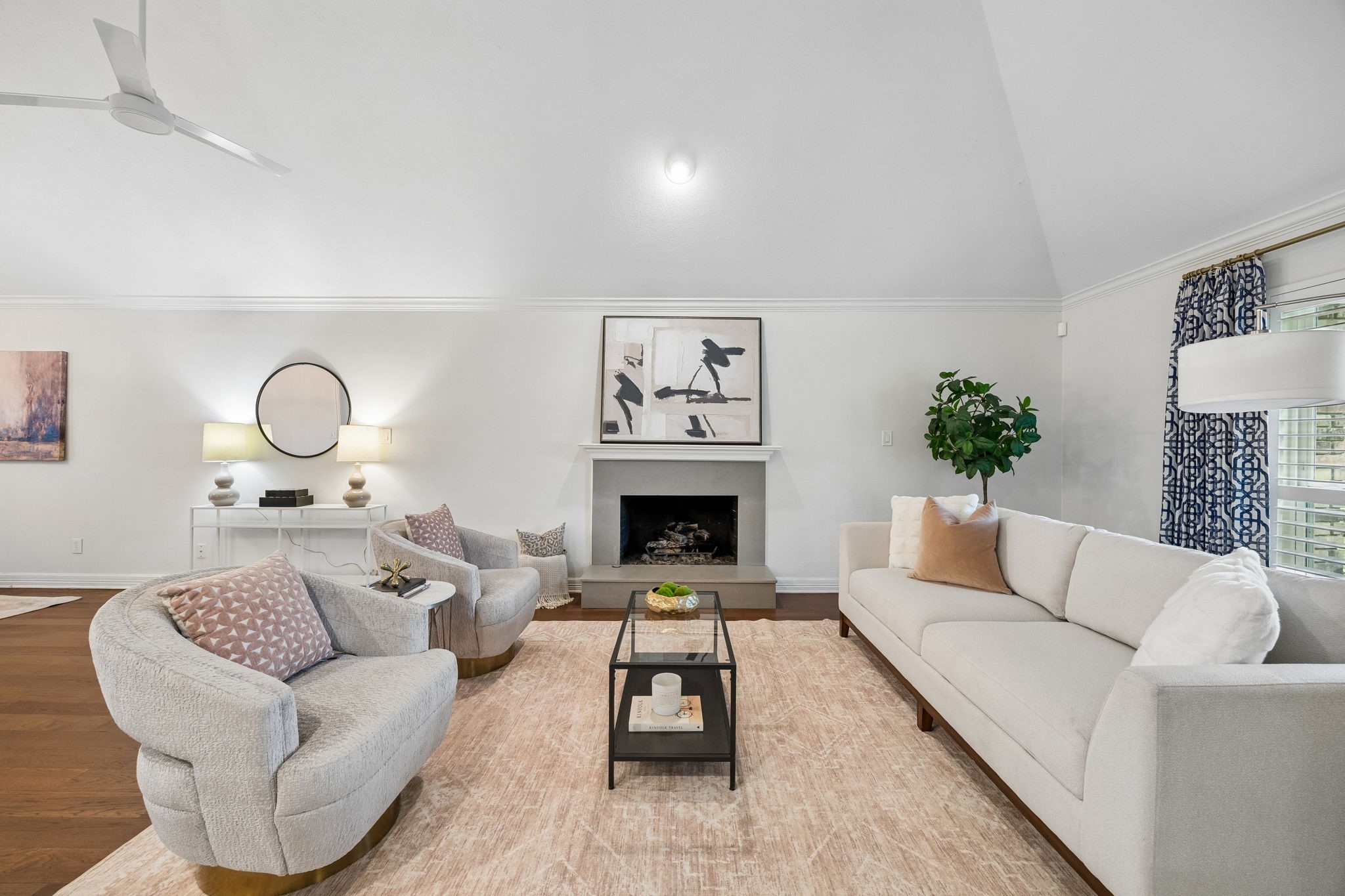 7704 Lemmonwood Drive