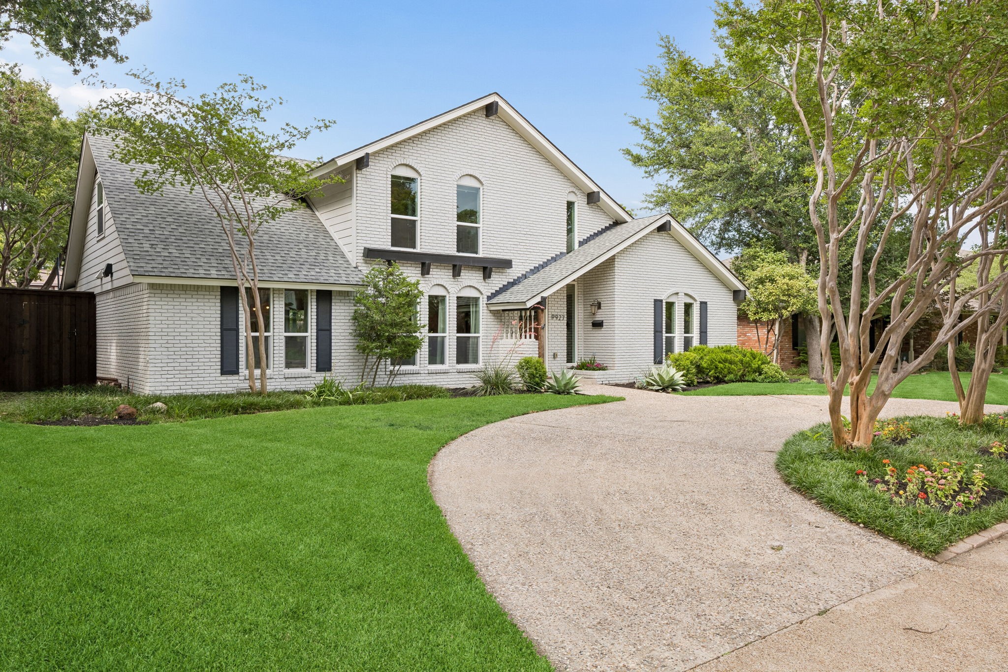 9927 Edgecove Drive