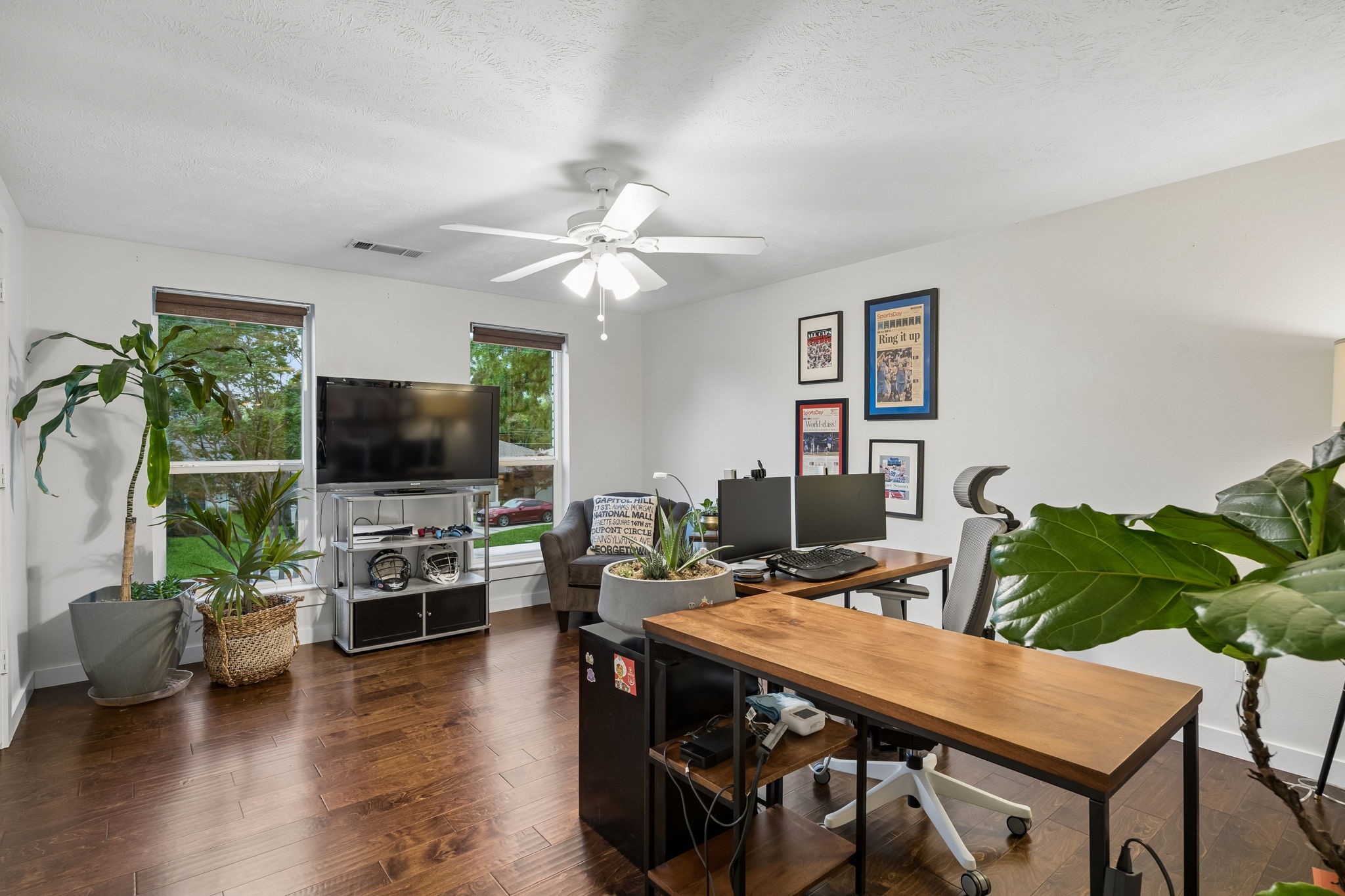 9927 Edgecove Drive