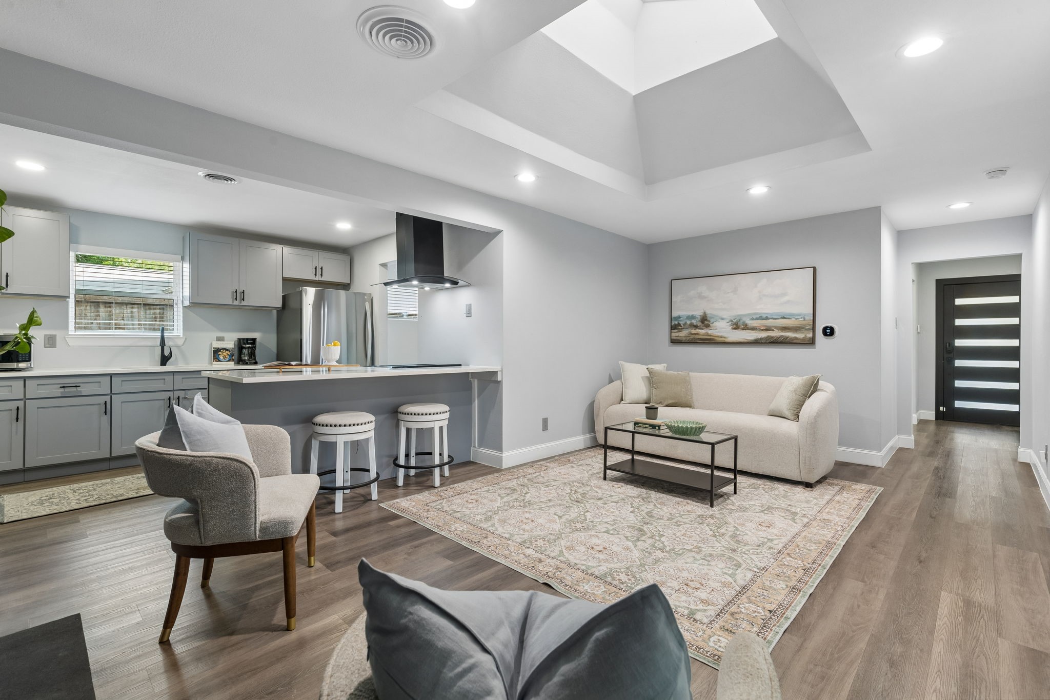 10612 Estate Lane