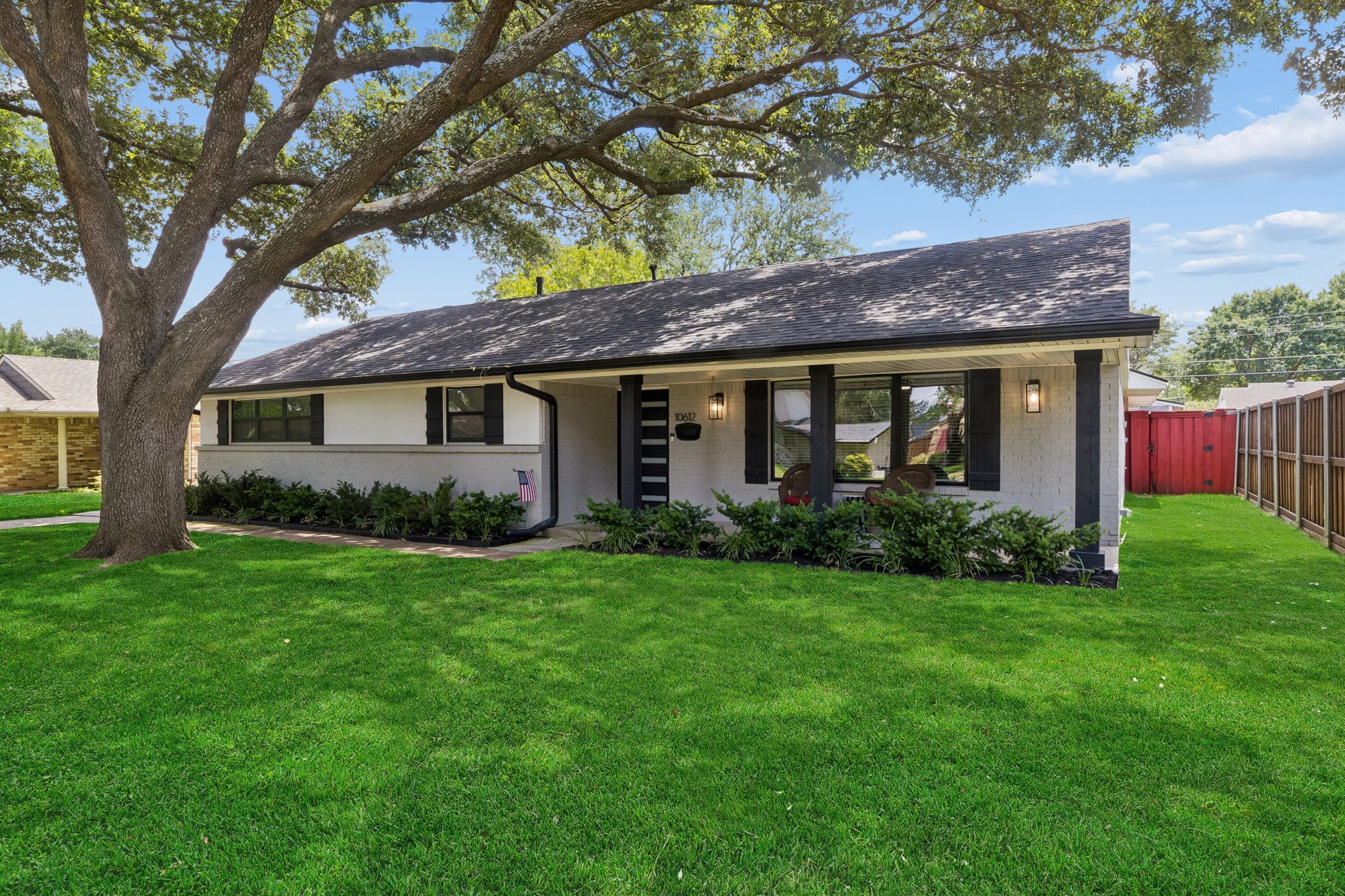 10612 Estate Lane