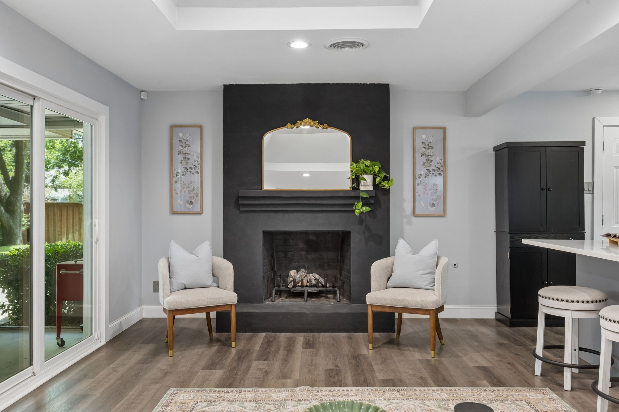 10612 Estate Lane