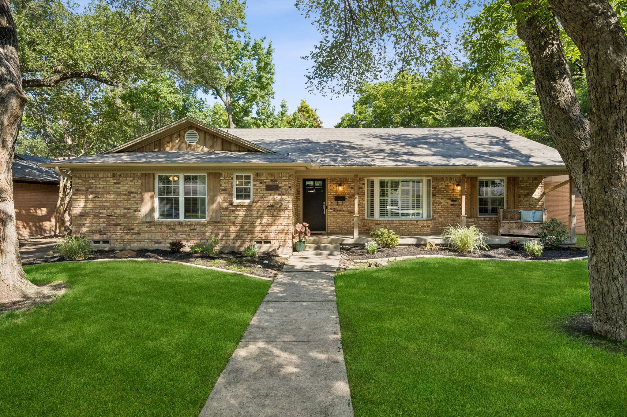 7030 Town North Drive