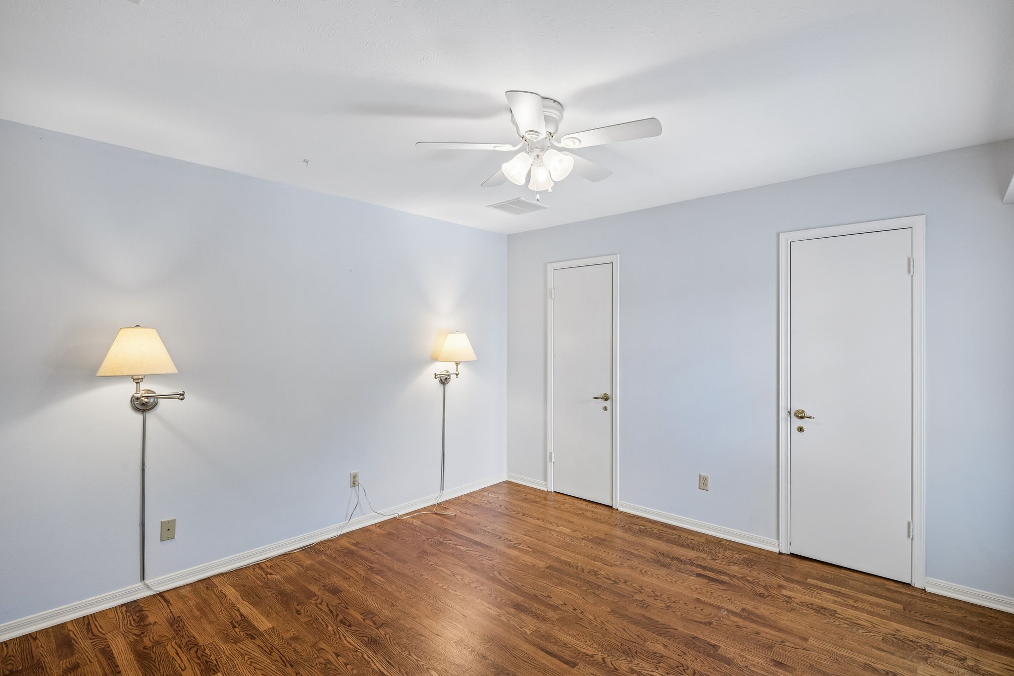 1 Crown Place