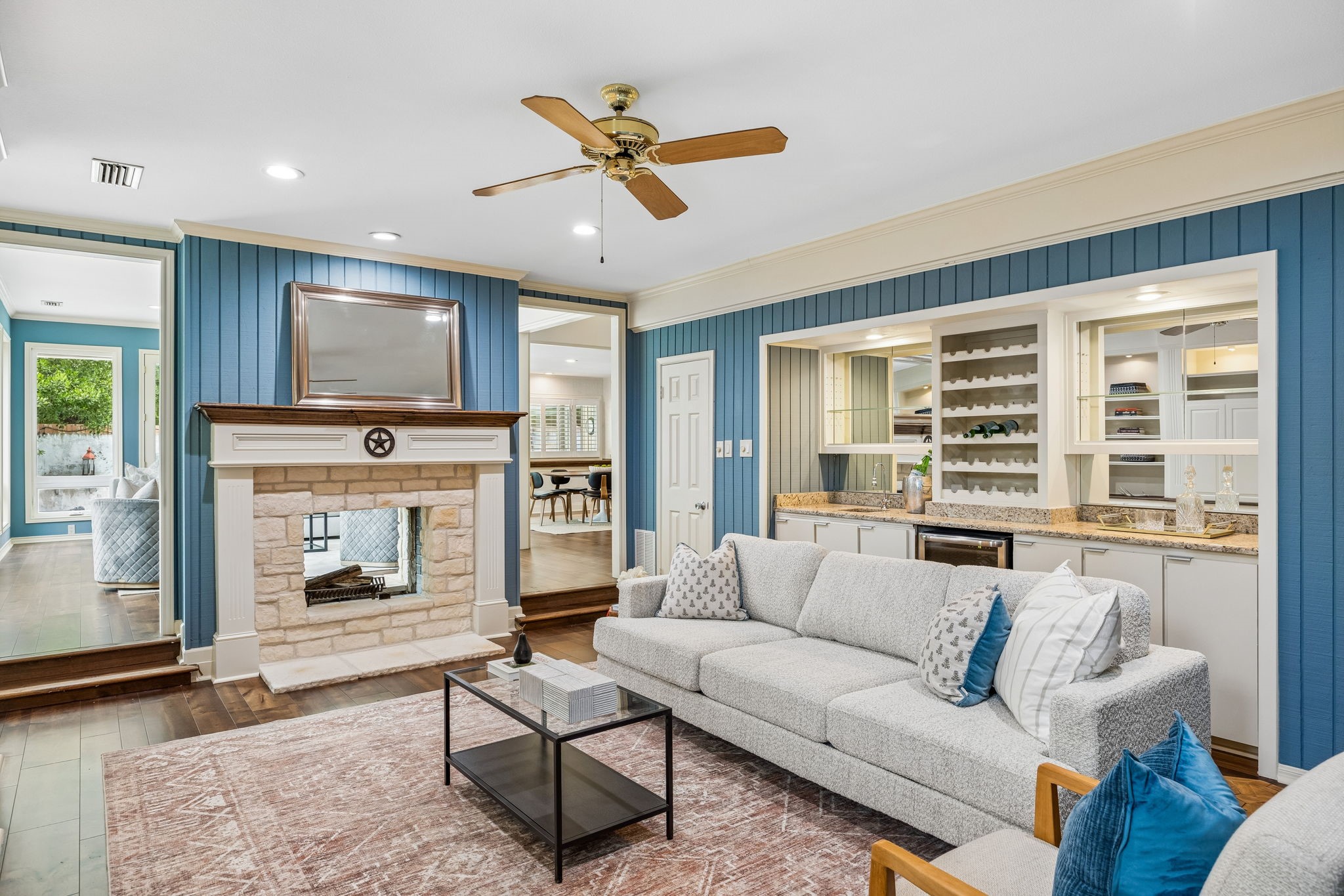 1 Crown Place