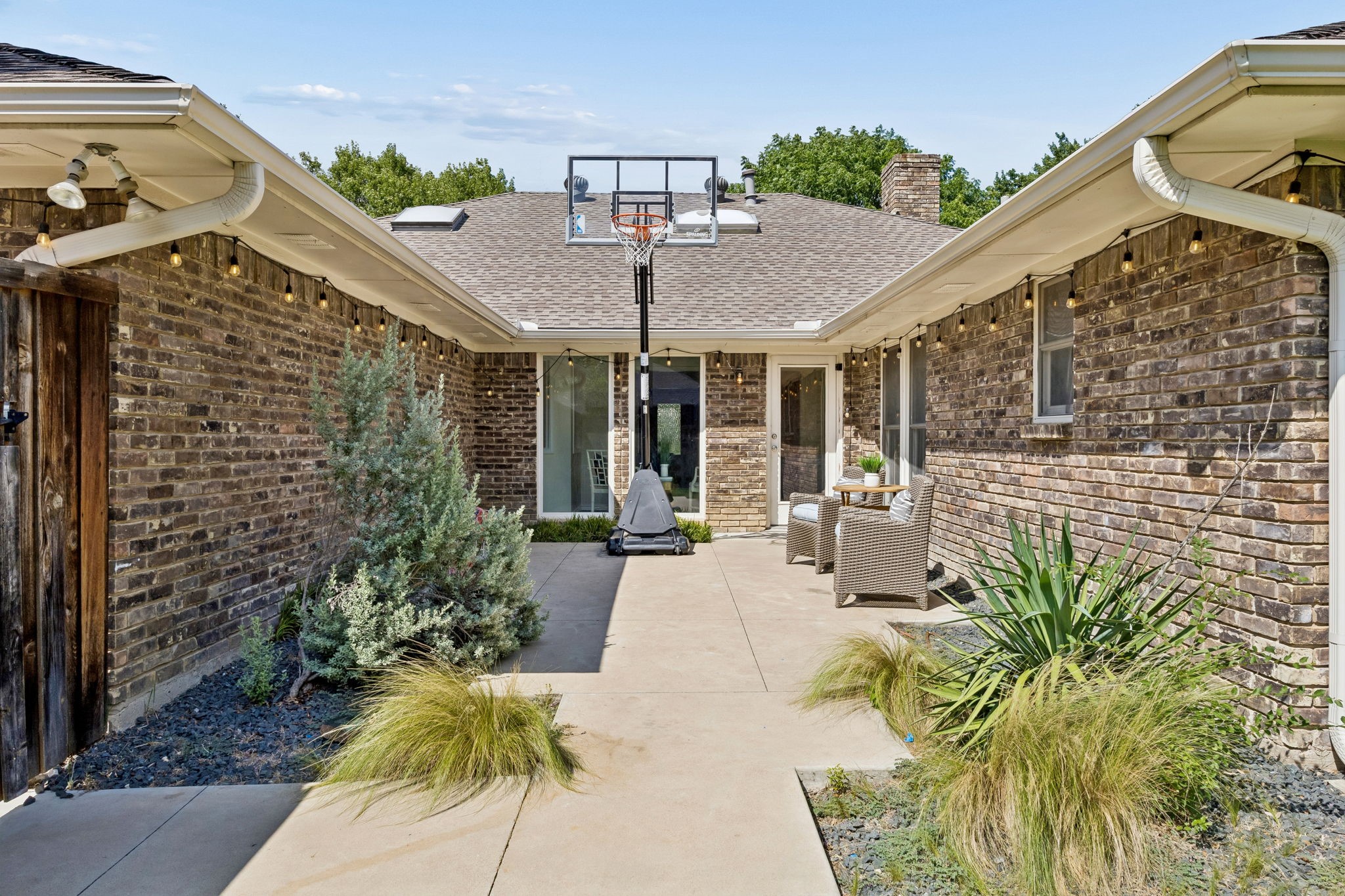 9026 Woodhurst Drive
