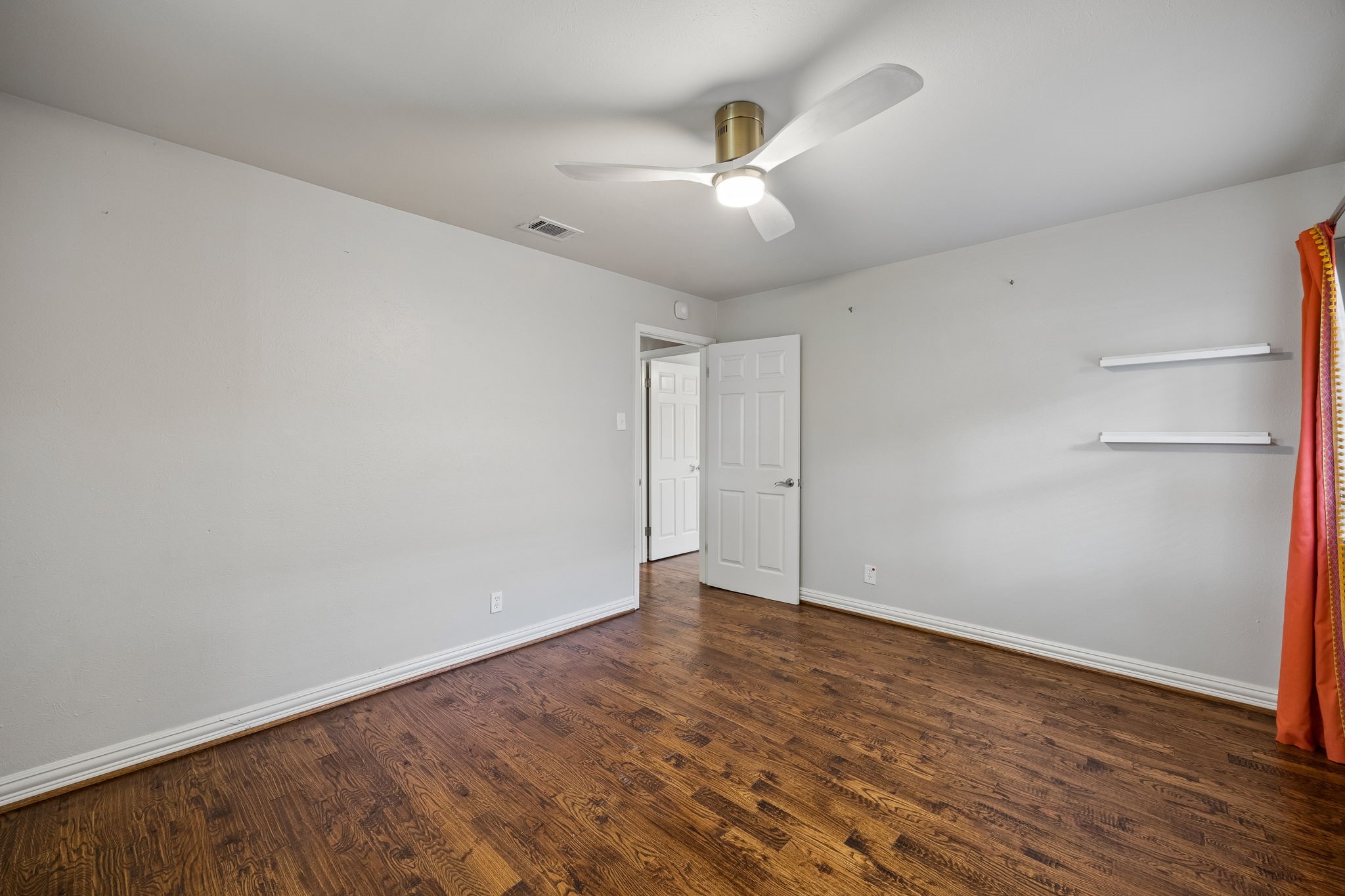 9605 Crestedge Drive