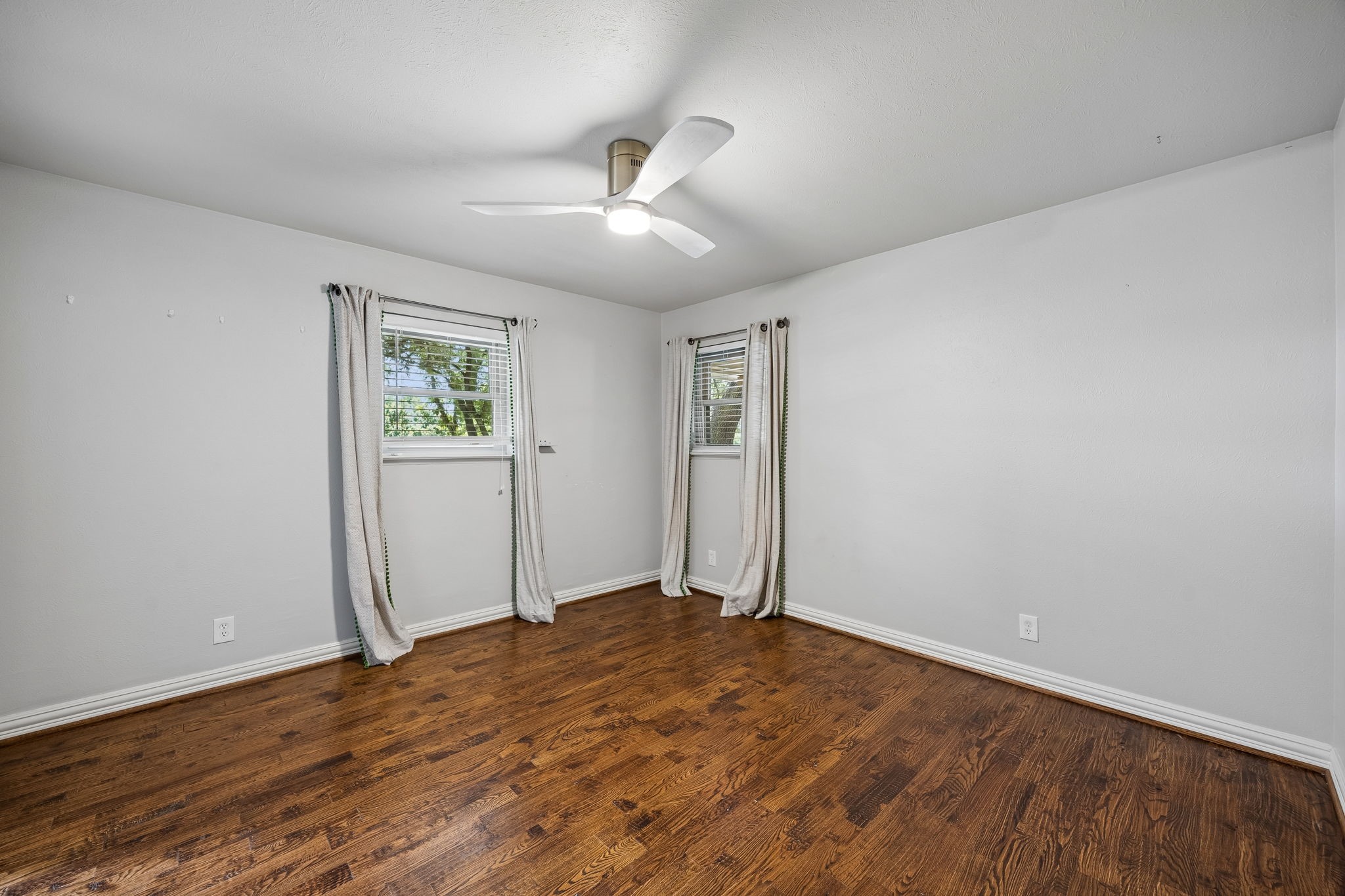 9605 Crestedge Drive