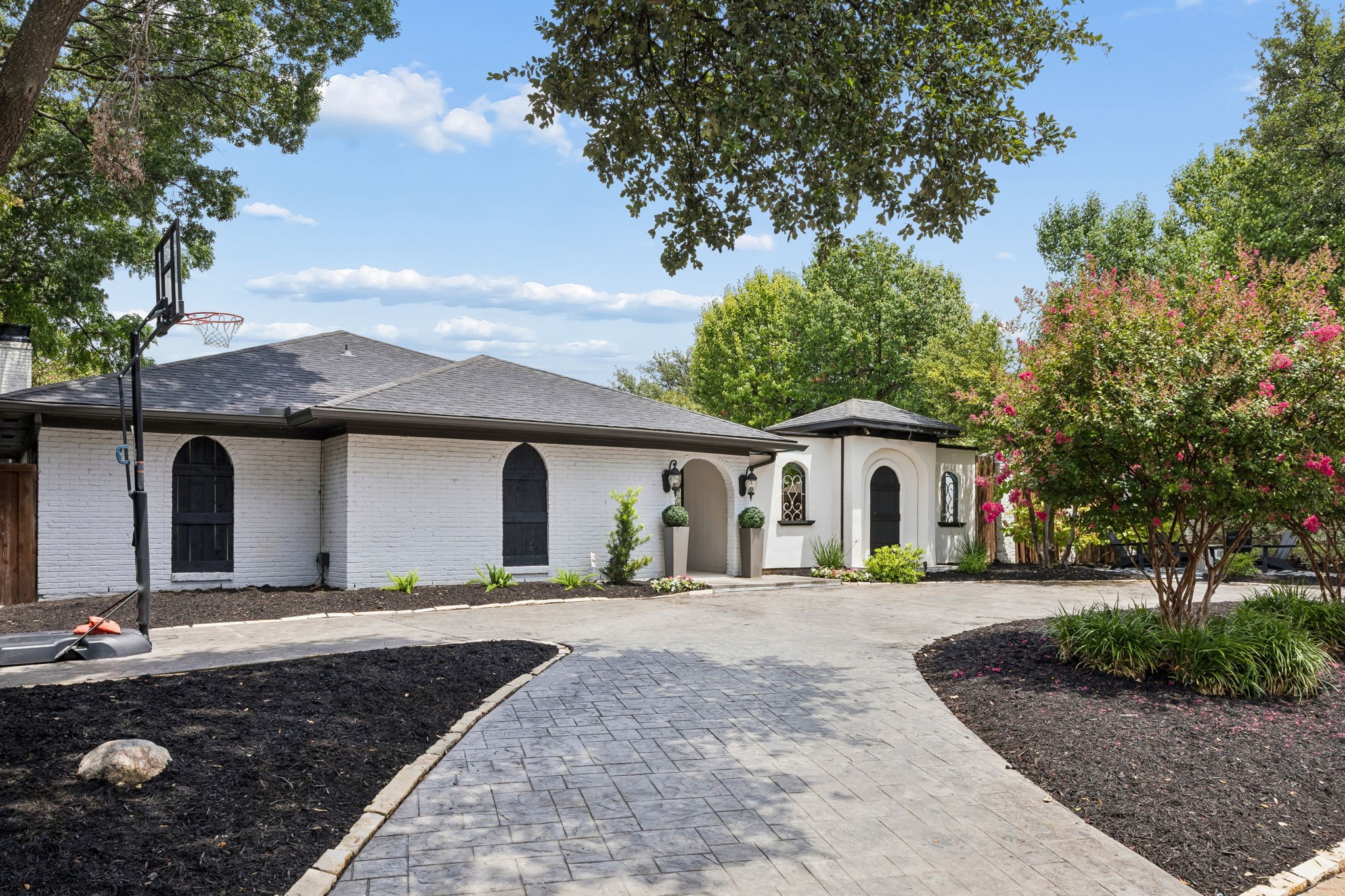 16814 Deer Park Drive