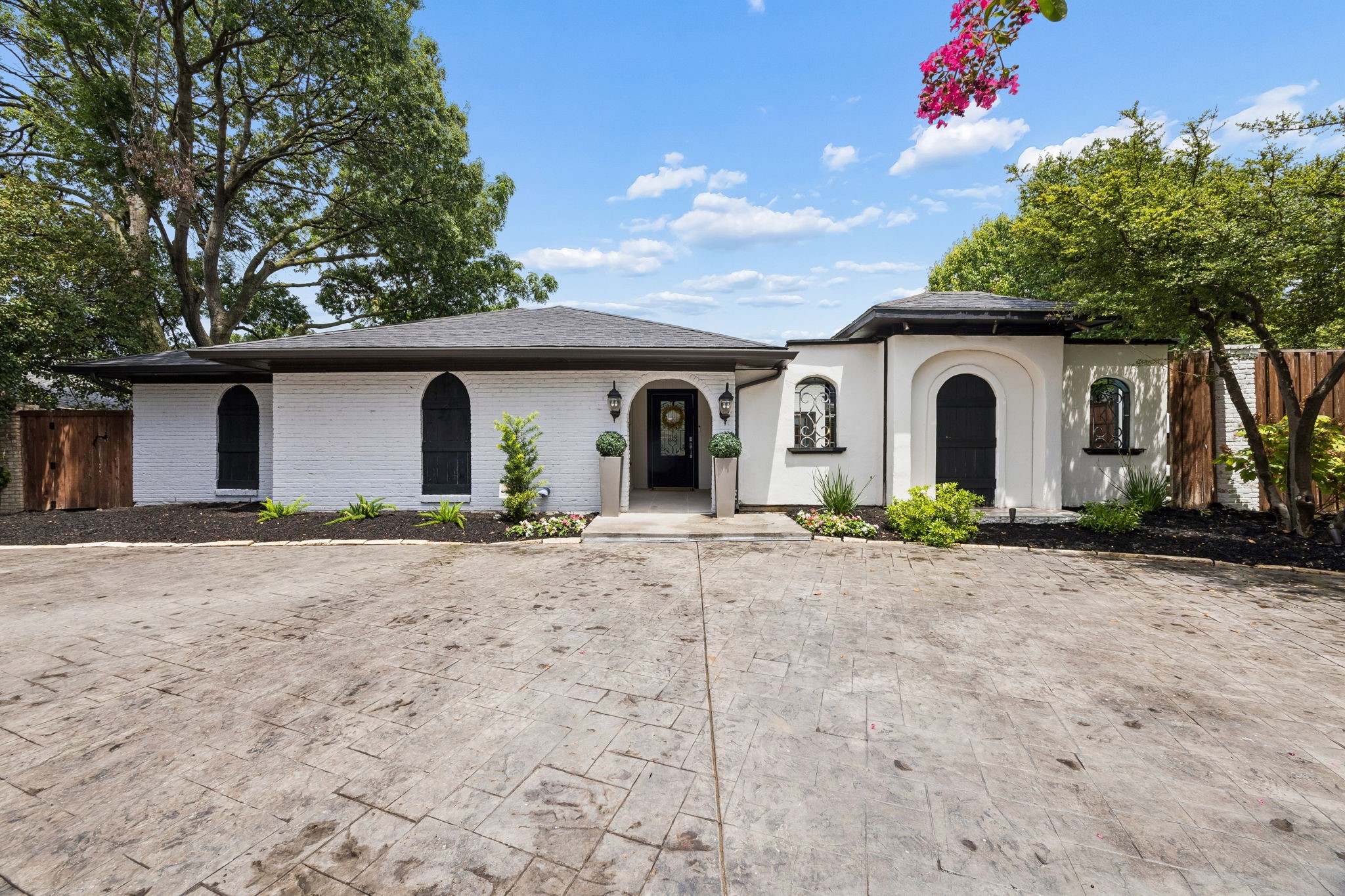16814 Deer Park Drive