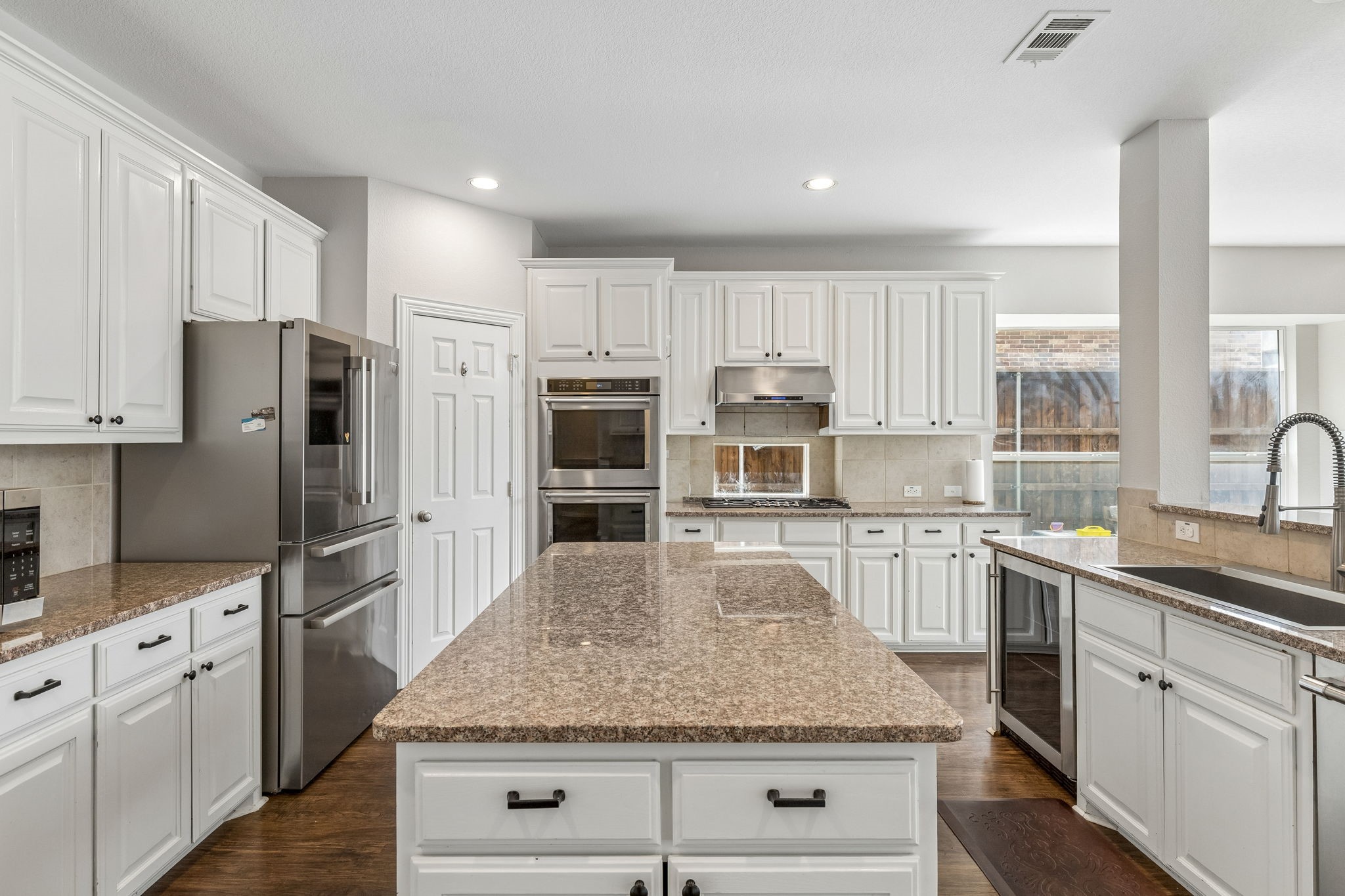 2245 Jaguar Drive