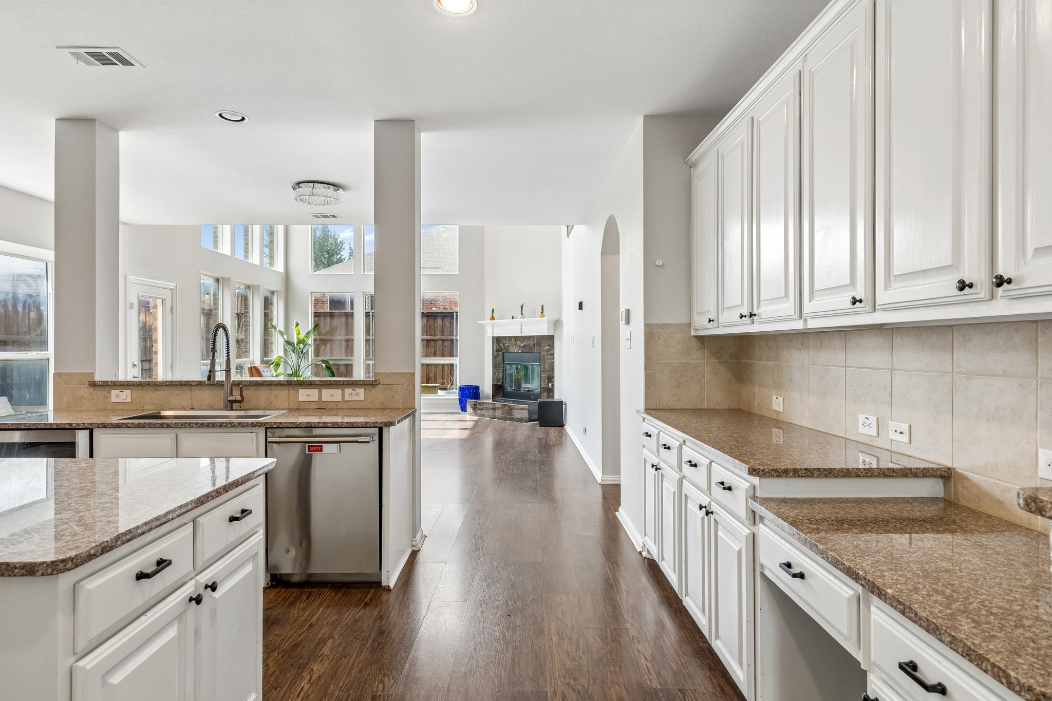 2245 Jaguar Drive
