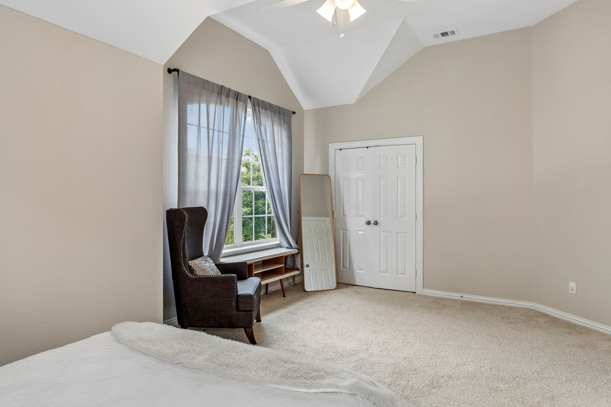 2245 Jaguar Drive