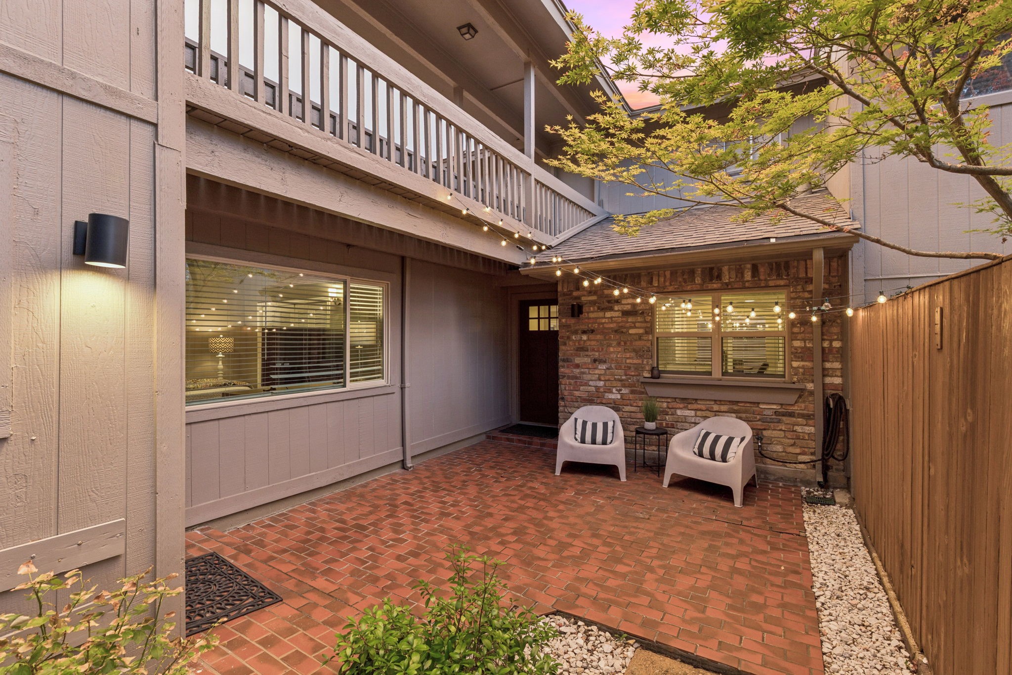 9622 Highland View Drive