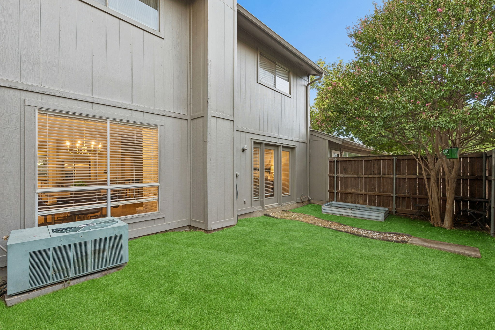 9622 Highland View Drive