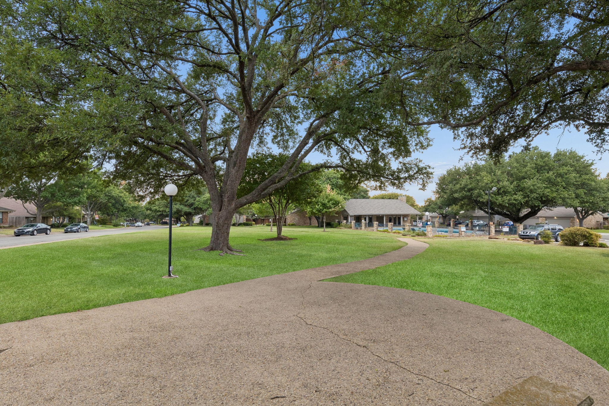 9622 Highland View Drive