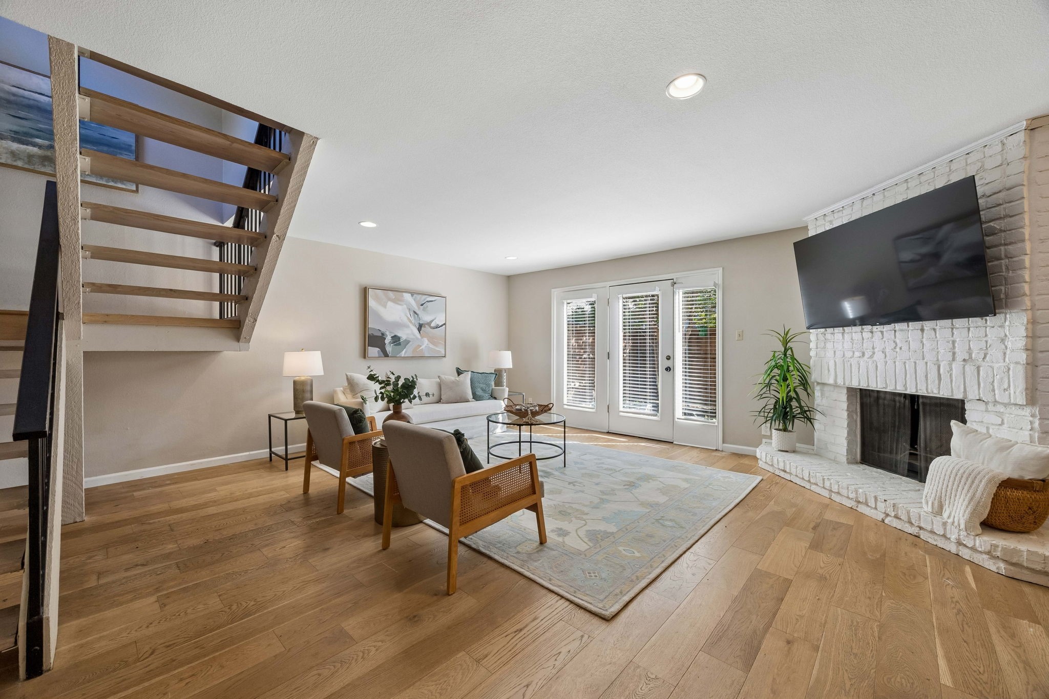 9622 Highland View Drive