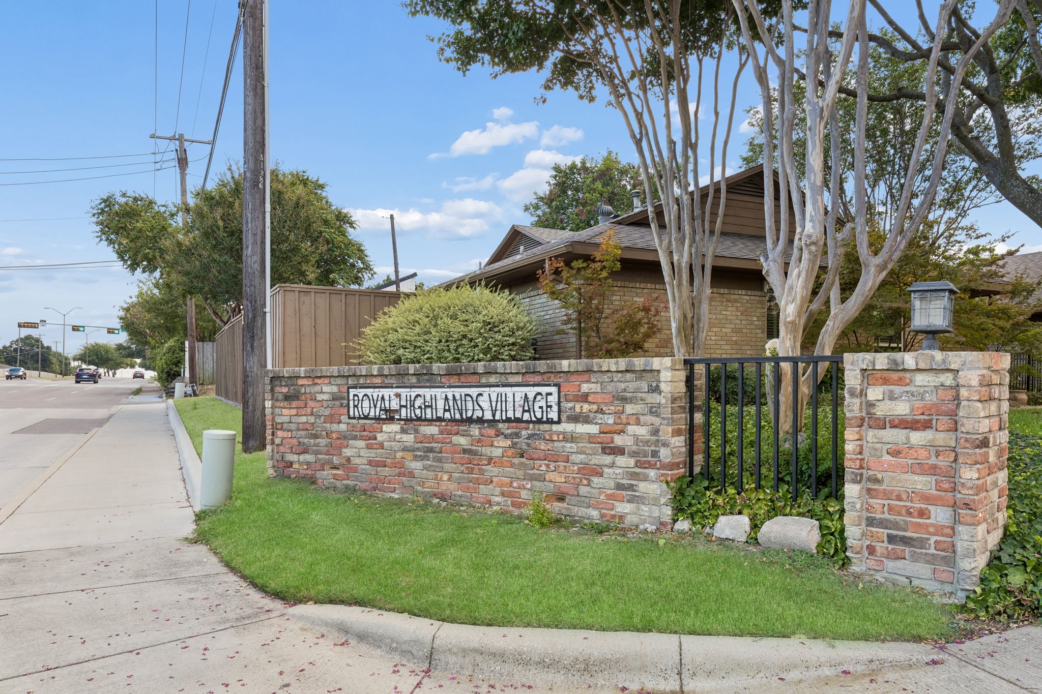 9622 Highland View Drive