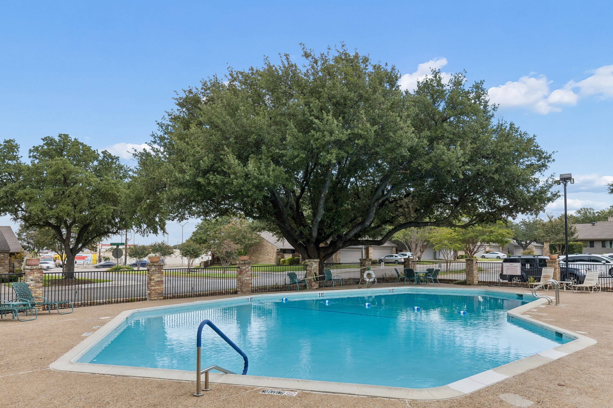 9622 Highland View Drive