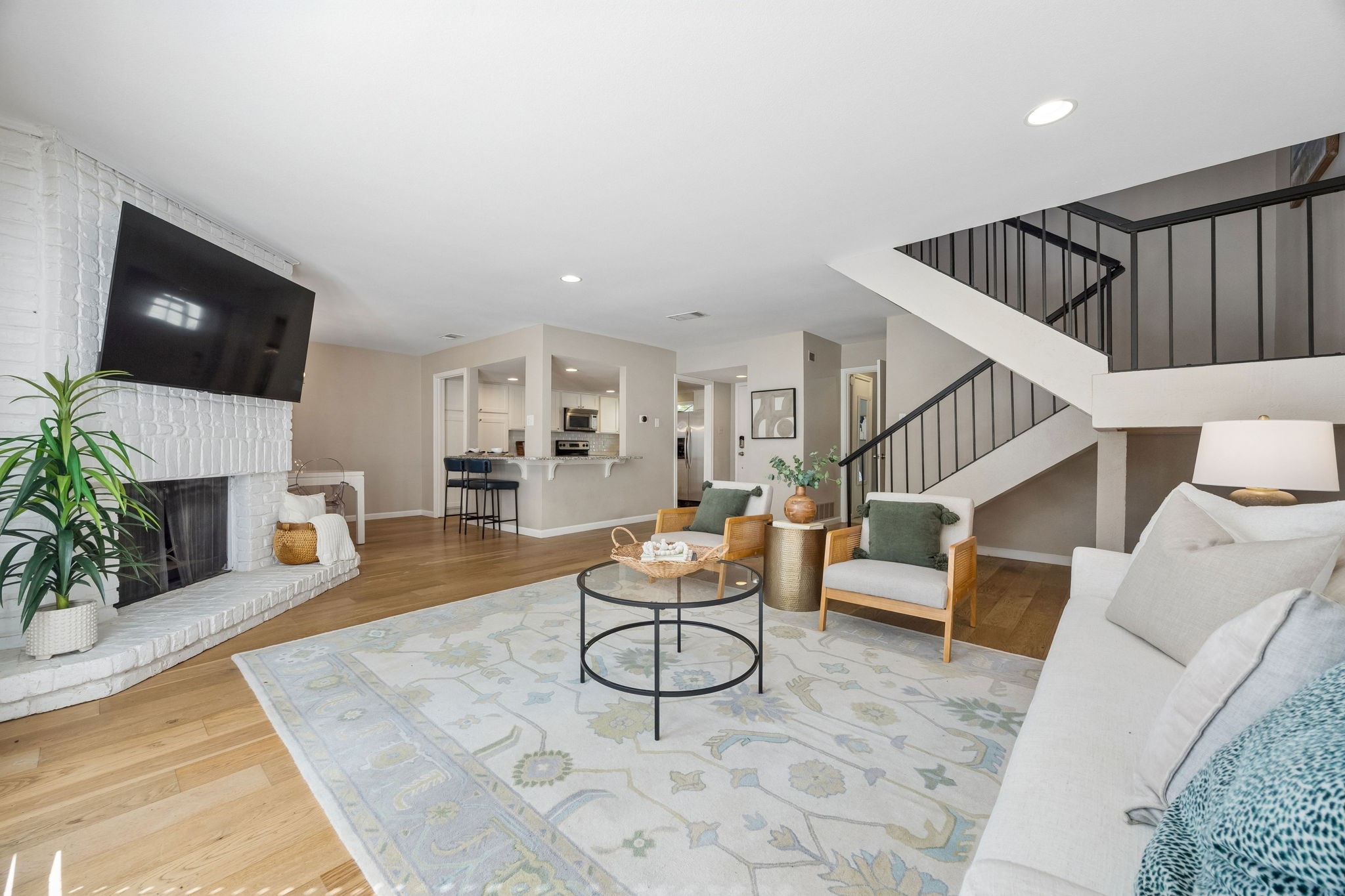 9622 Highland View Drive