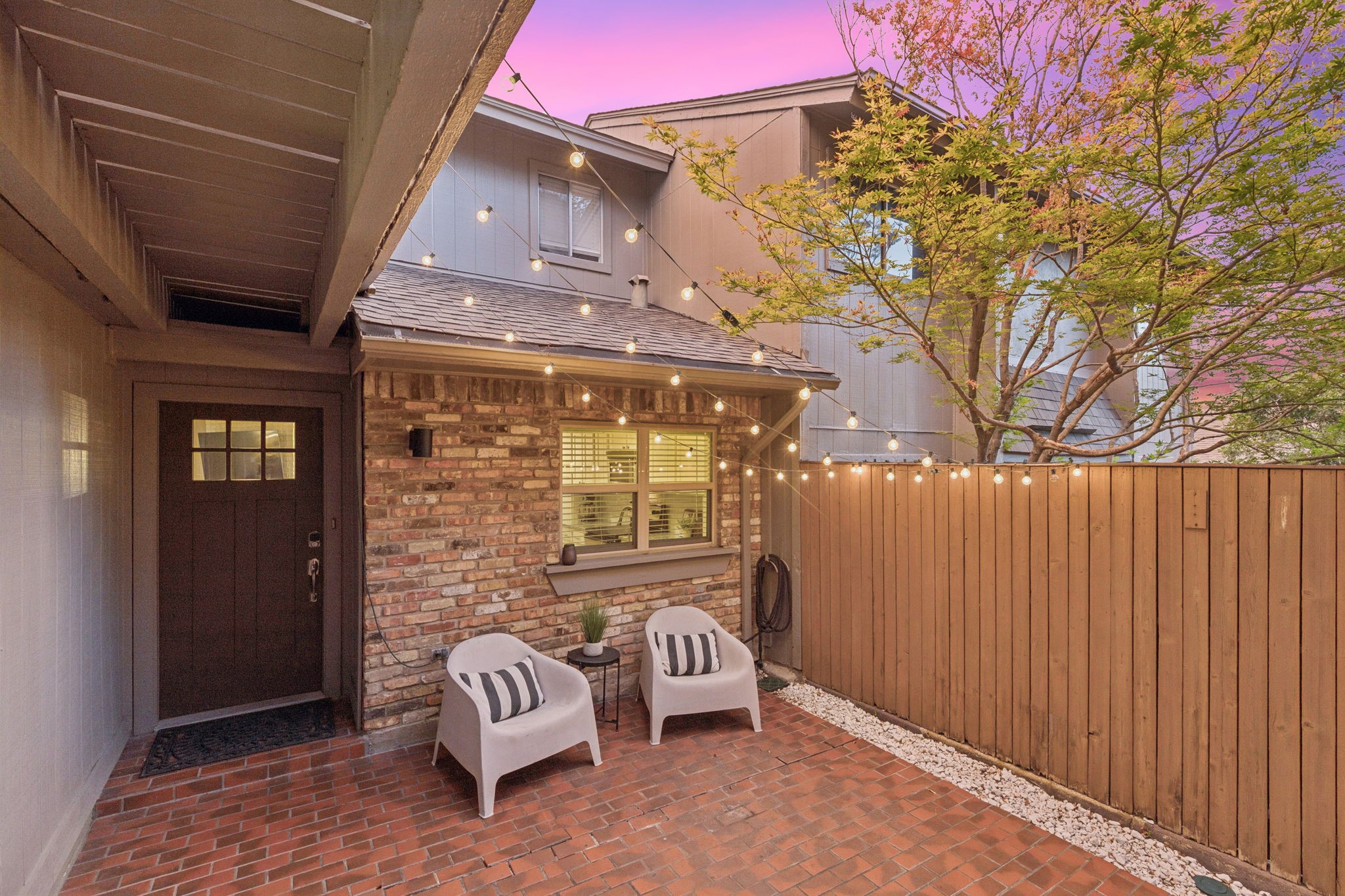 9622 Highland View Drive