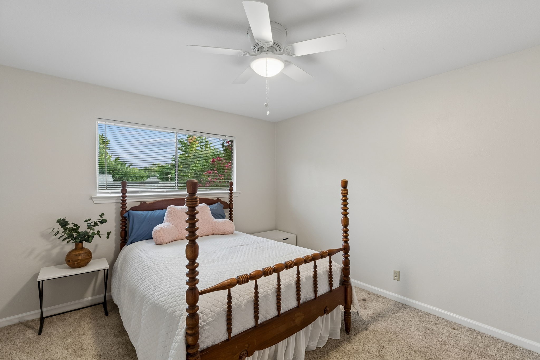 9622 Highland View Drive
