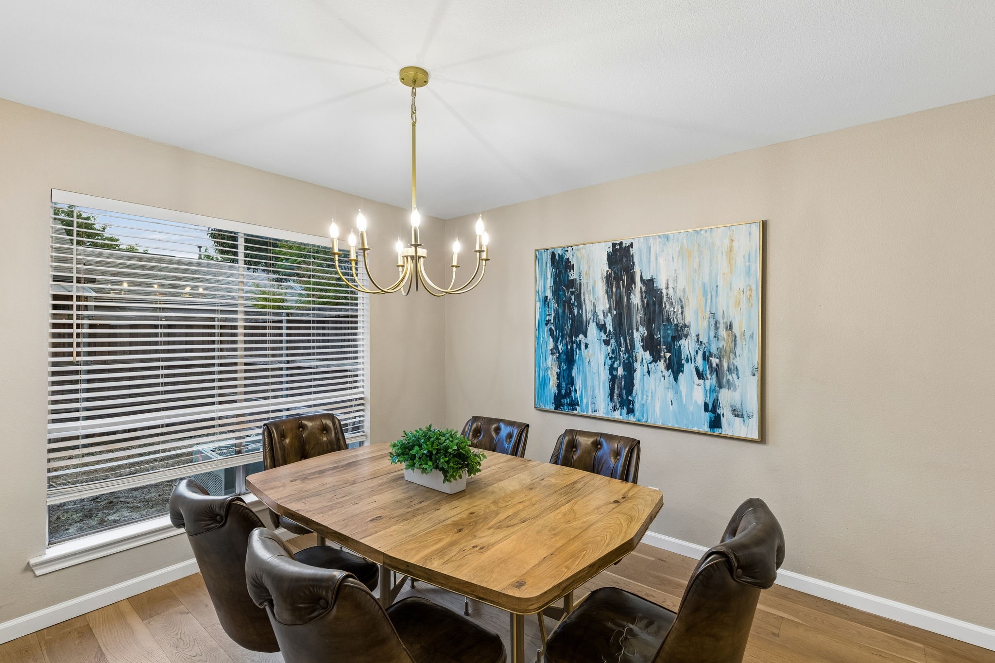 9622 Highland View Drive