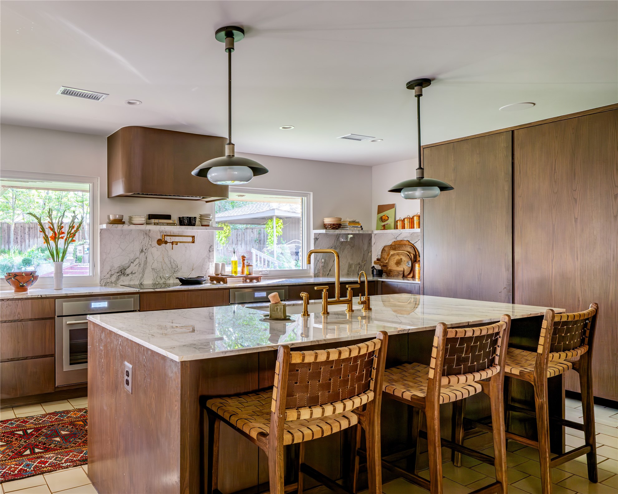 906 Leatrice Drive