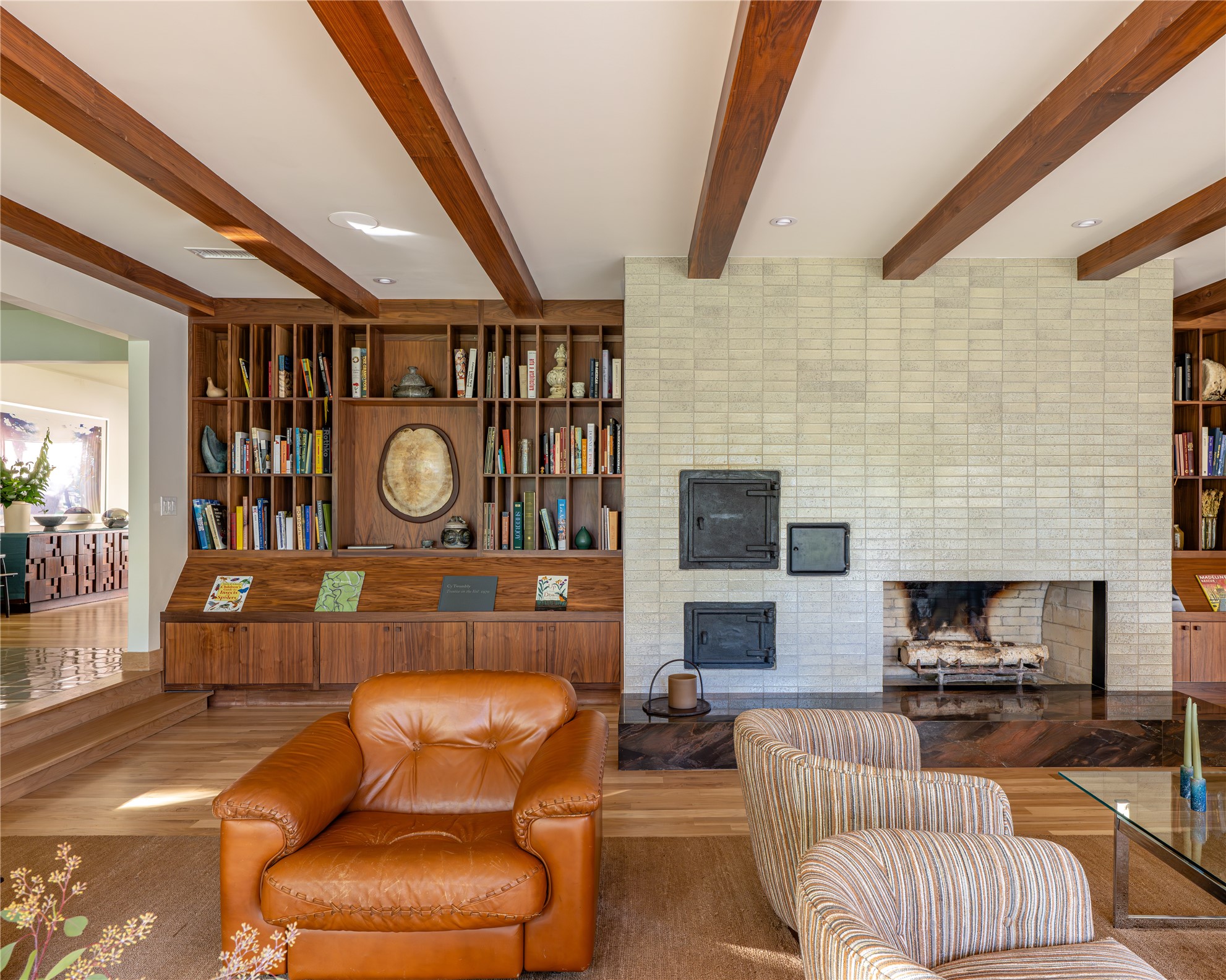 906 Leatrice Drive
