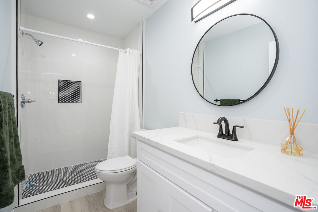 2030 S Cabrillo Ave Unit: 419