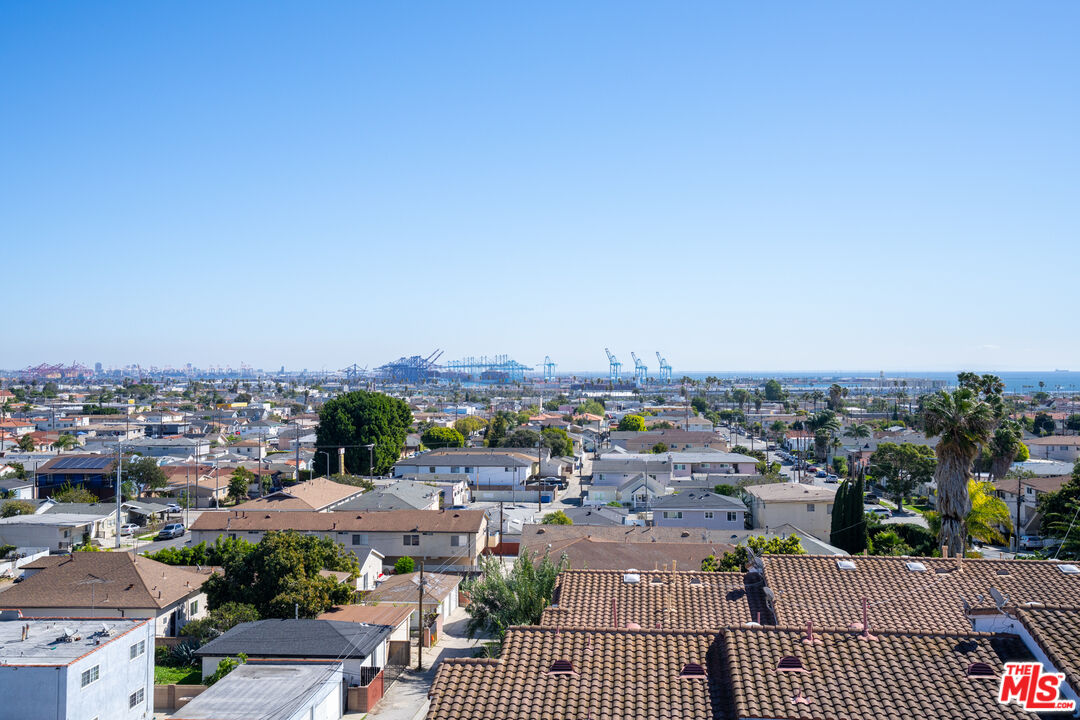 2030 S Cabrillo Ave Unit: 419