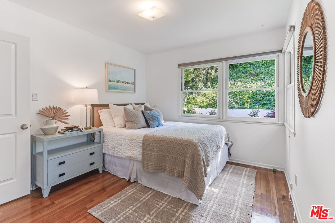 4922 Paseo Del Pavon