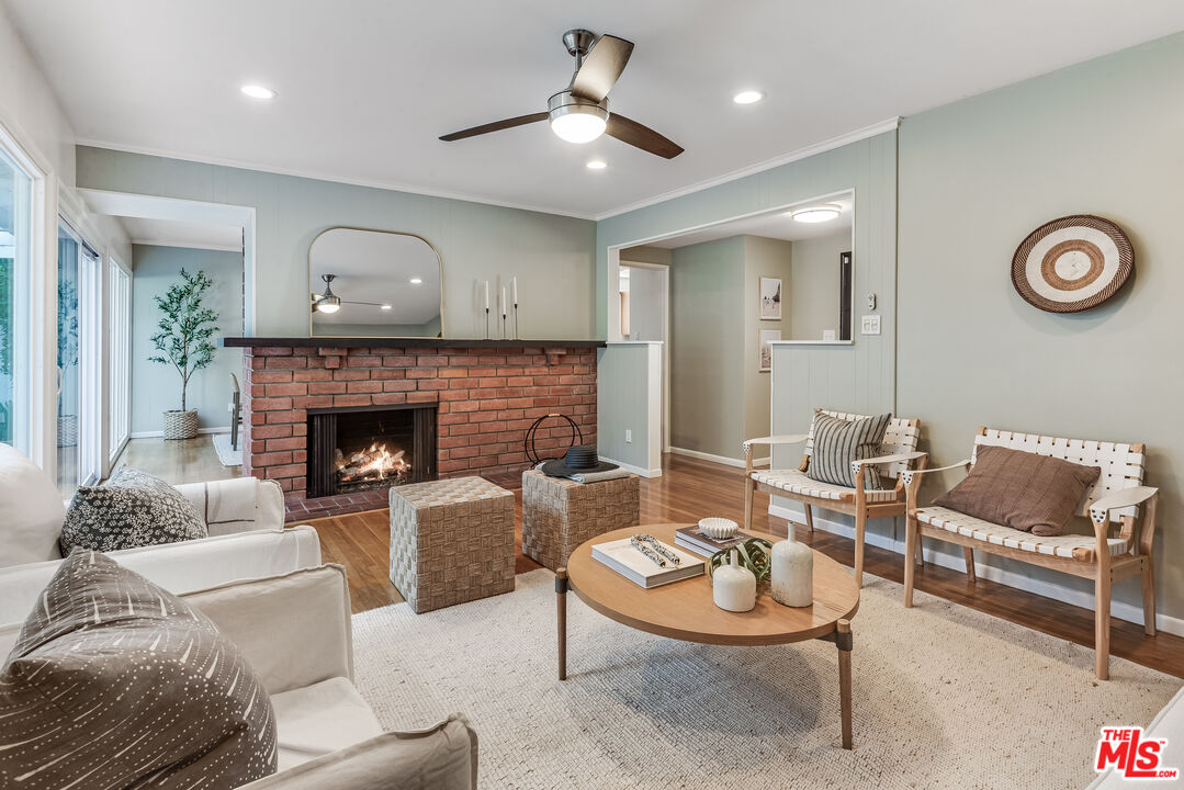 4922 Paseo Del Pavon