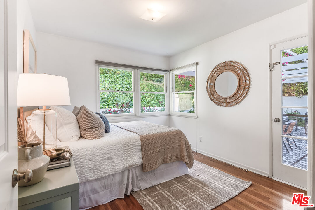 4922 Paseo Del Pavon