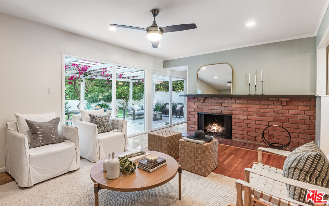 4922 Paseo Del Pavon