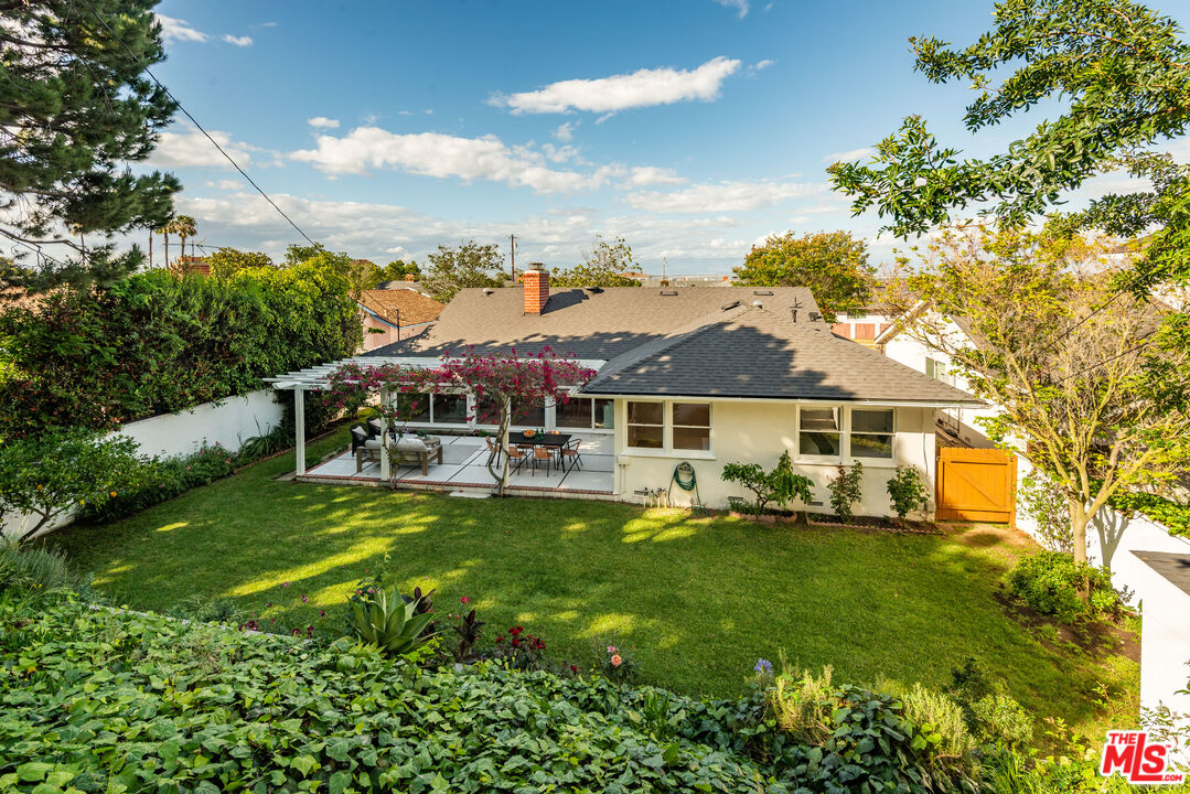 4922 Paseo Del Pavon