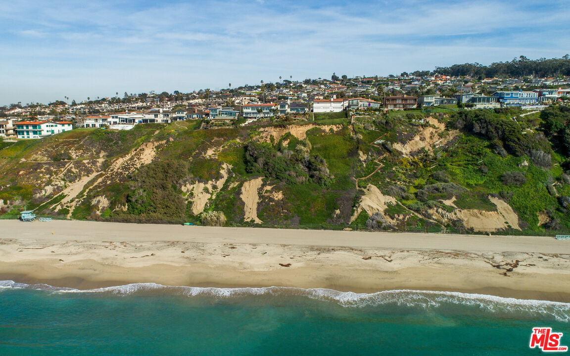 517 Paseo De La Playa