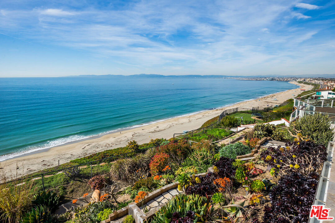 517 Paseo De La Playa