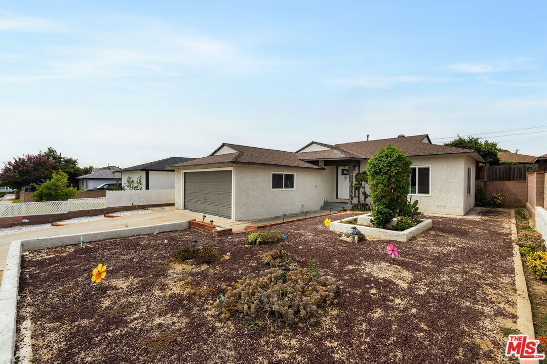 12319 Telechron Ave
