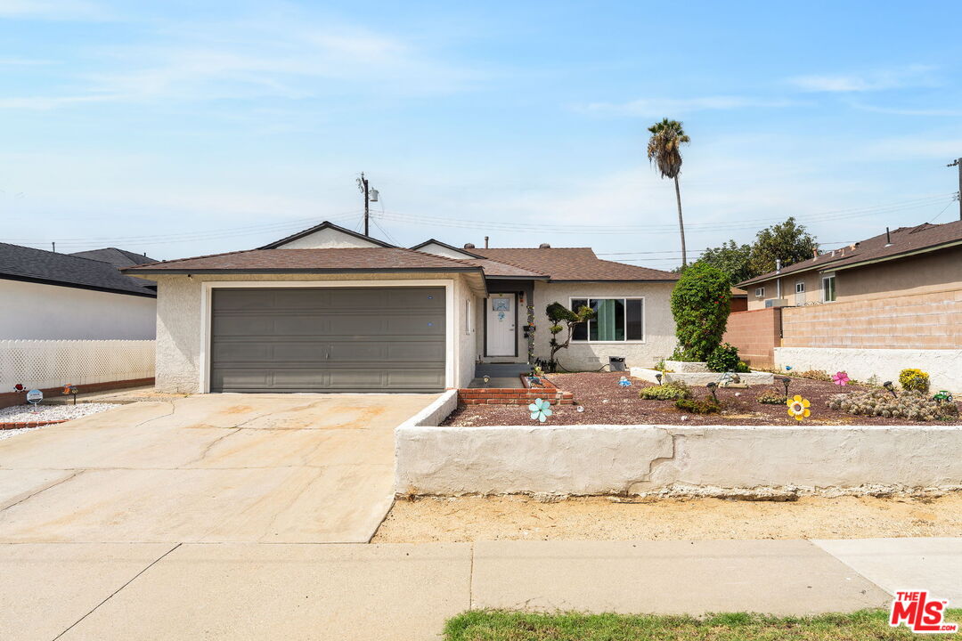 12319 Telechron Ave