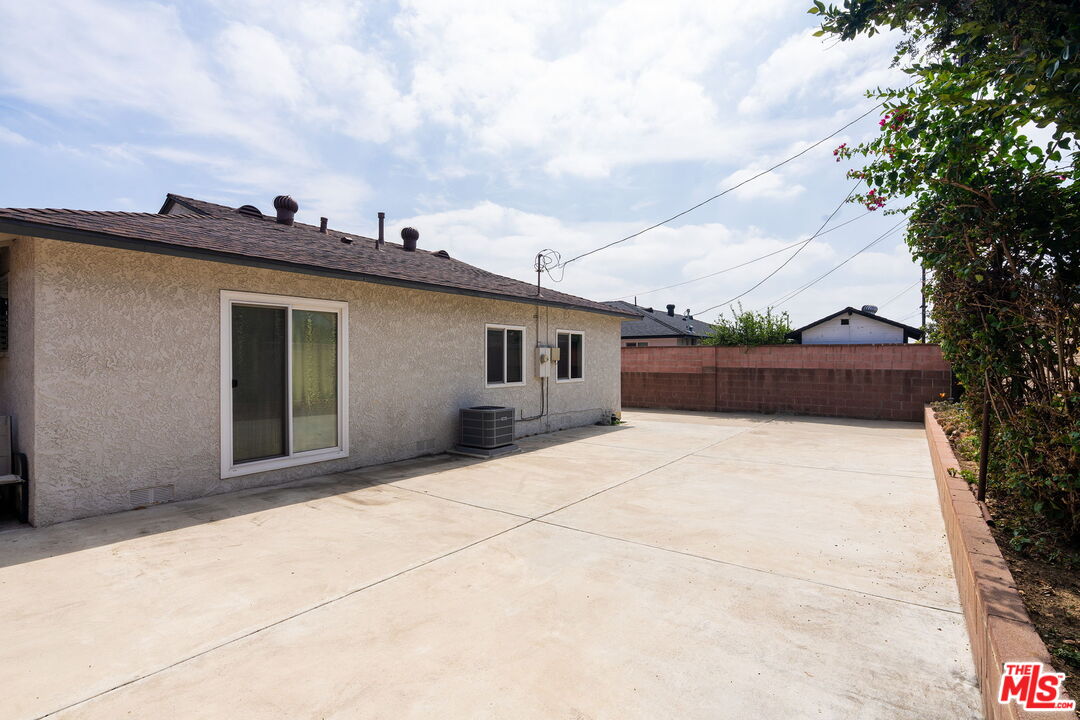 12319 Telechron Ave