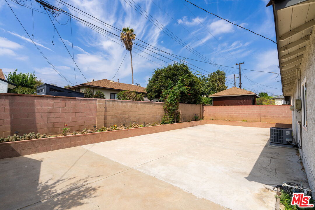 12319 Telechron Ave