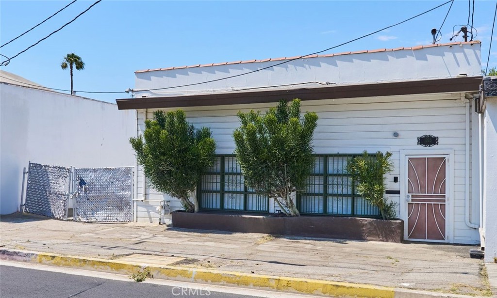 1025 W Arbor Vitae Street