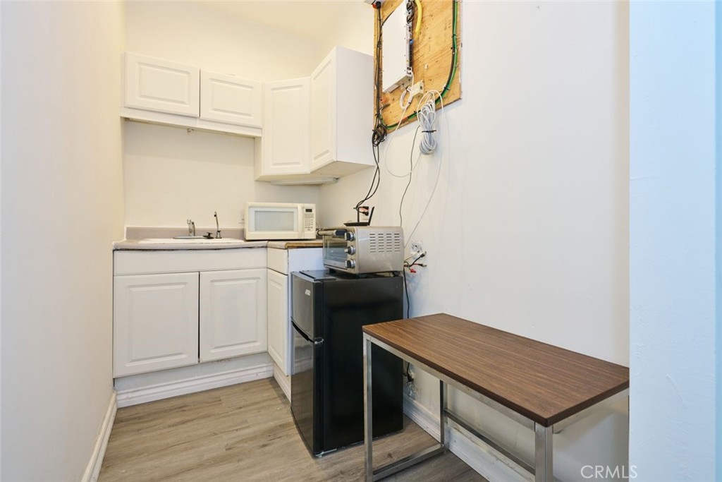 1025 W Arbor Vitae Street