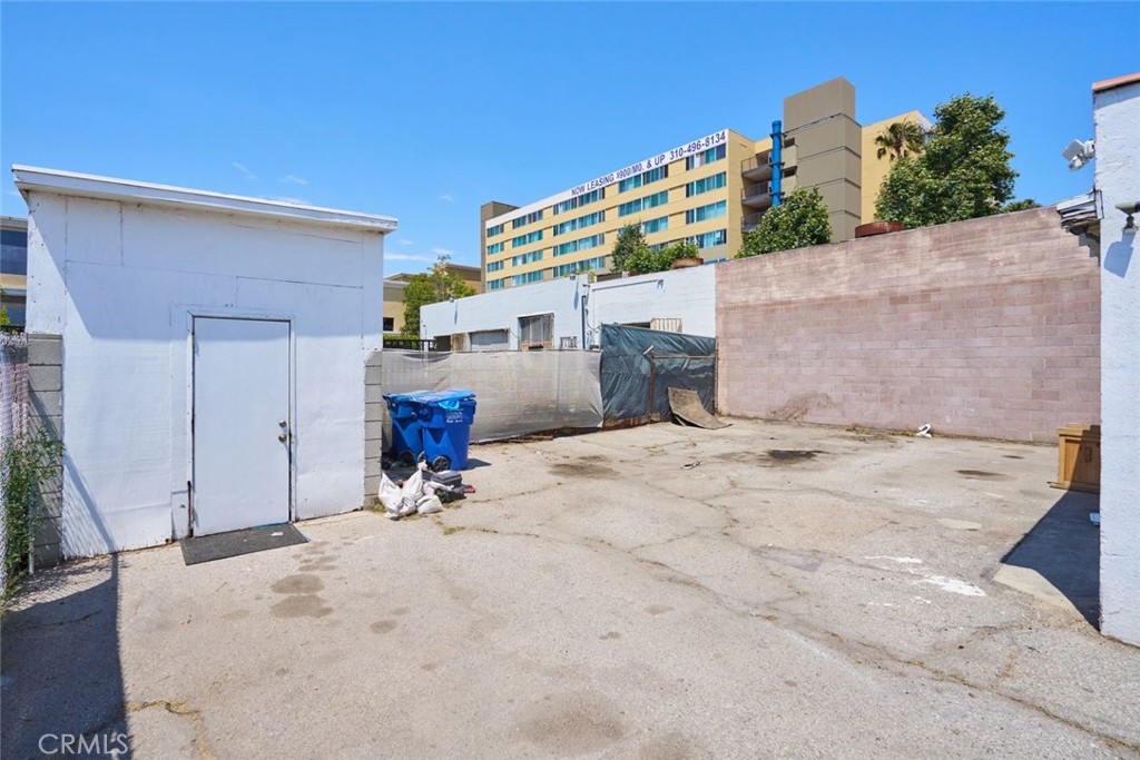 1025 W Arbor Vitae Street